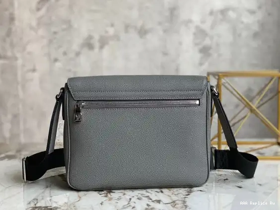 AAA Pruses Bags DISTRICT PM LOUIS VUITTON 0628